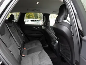 XC60 B4 Core PDC SHZ STANDHZ LED KAMERA NAVI