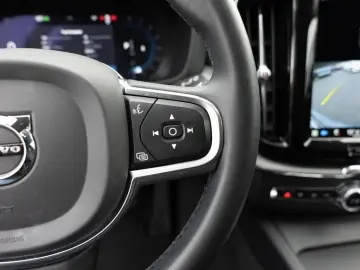 XC60 B4 Core PDC SHZ STANDHZ LED KAMERA NAVI