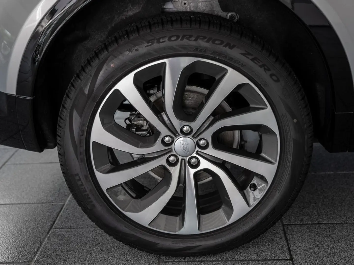 Discovery Sport D200 Dynamic SE FACEL. LED PANO