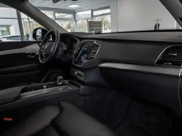 XC90 B5 D AWD Plus Dark H K PANO 360  7-SITZER