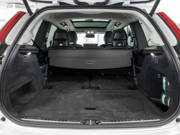 XC90 B5 D AWD Plus Dark H K PANO 360  7-SITZER