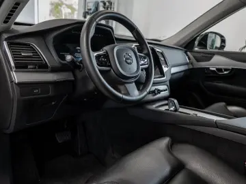 XC90 B5 D AWD Plus Dark H K PANO 360  7-SITZER