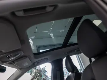 XC90 B5 D AWD Plus Dark H K PANO 360  7-SITZER