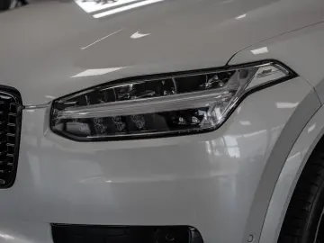 XC90 B5 D AWD Plus Dark H K PANO 360  7-SITZER