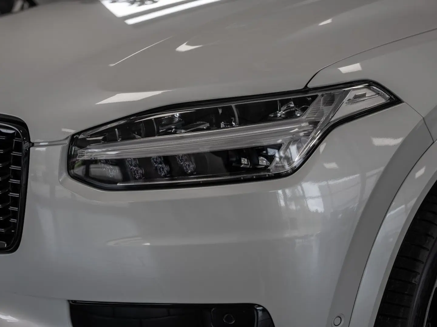 XC90 B5 D AWD Plus Dark H K PANO 360  7-SITZER