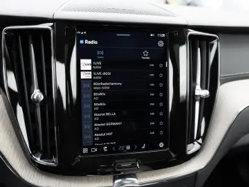 XC60 T6 AWD Inscription LED AHK 360  H K PANO