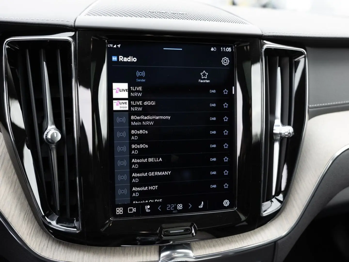 XC60 T6 AWD Inscription LED AHK 360  H K PANO