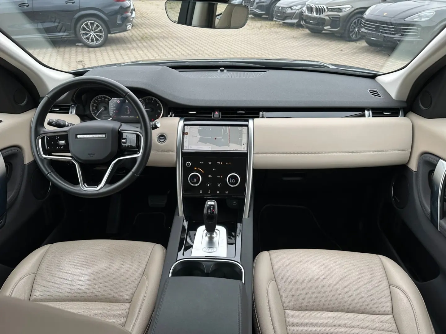 Discovery Sport P300e Hybrid SE AWD
