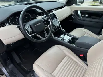 Discovery Sport P300e Hybrid SE AWD