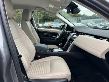 Discovery Sport P300e Hybrid SE AWD