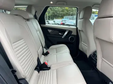 Discovery Sport P300e Hybrid SE AWD