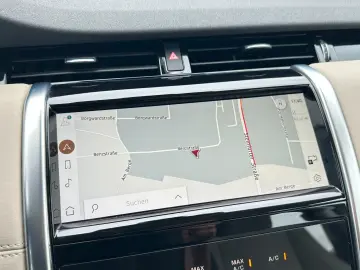 Discovery Sport P300e Hybrid SE AWD