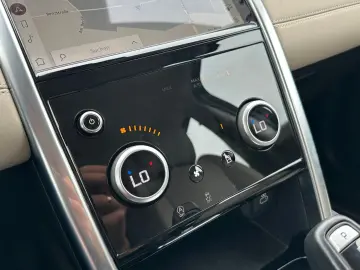 Discovery Sport P300e Hybrid SE AWD