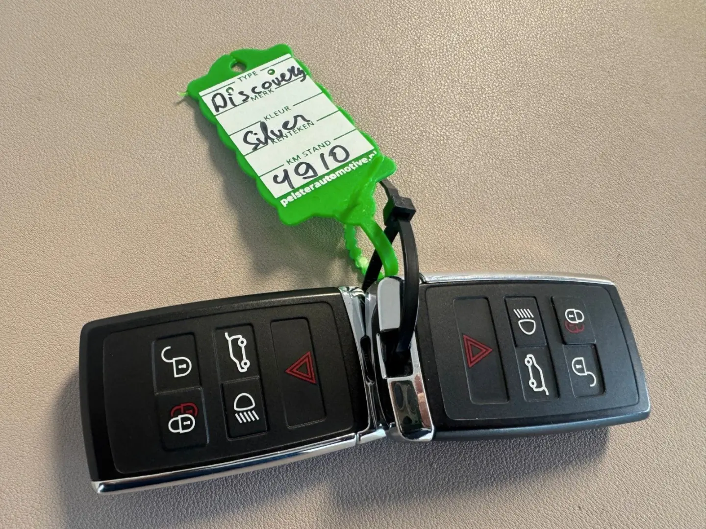 Discovery Sport P300e Hybrid SE AWD