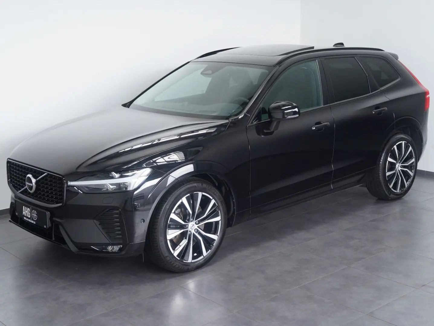 XC60 B5 B AWD Ultimate Dark B&W FOUR-C