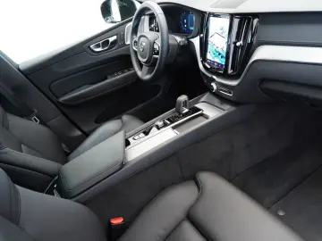 XC60 B5 B AWD Ultimate Dark B&W FOUR-C