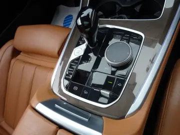 X5 xDrive45e xLine Laser Sitzbel Massag Pano HUD