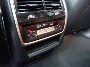X5 xDrive45e xLine Laser Sitzbel Massag Pano HUD