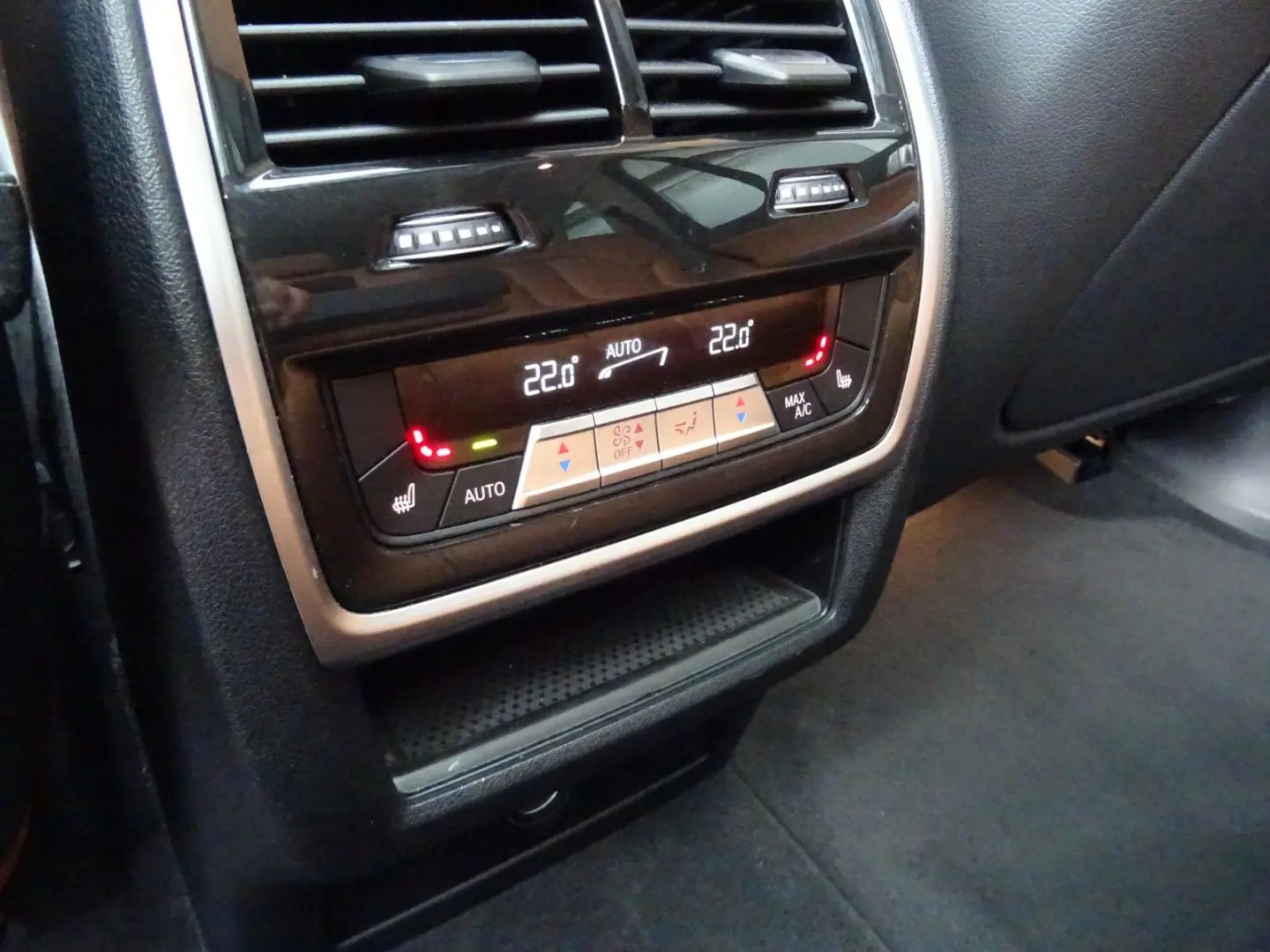 X5 xDrive45e xLine Laser Sitzbel Massag Pano HUD