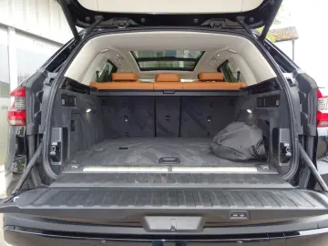 X5 xDrive45e xLine Laser Sitzbel Massag Pano HUD