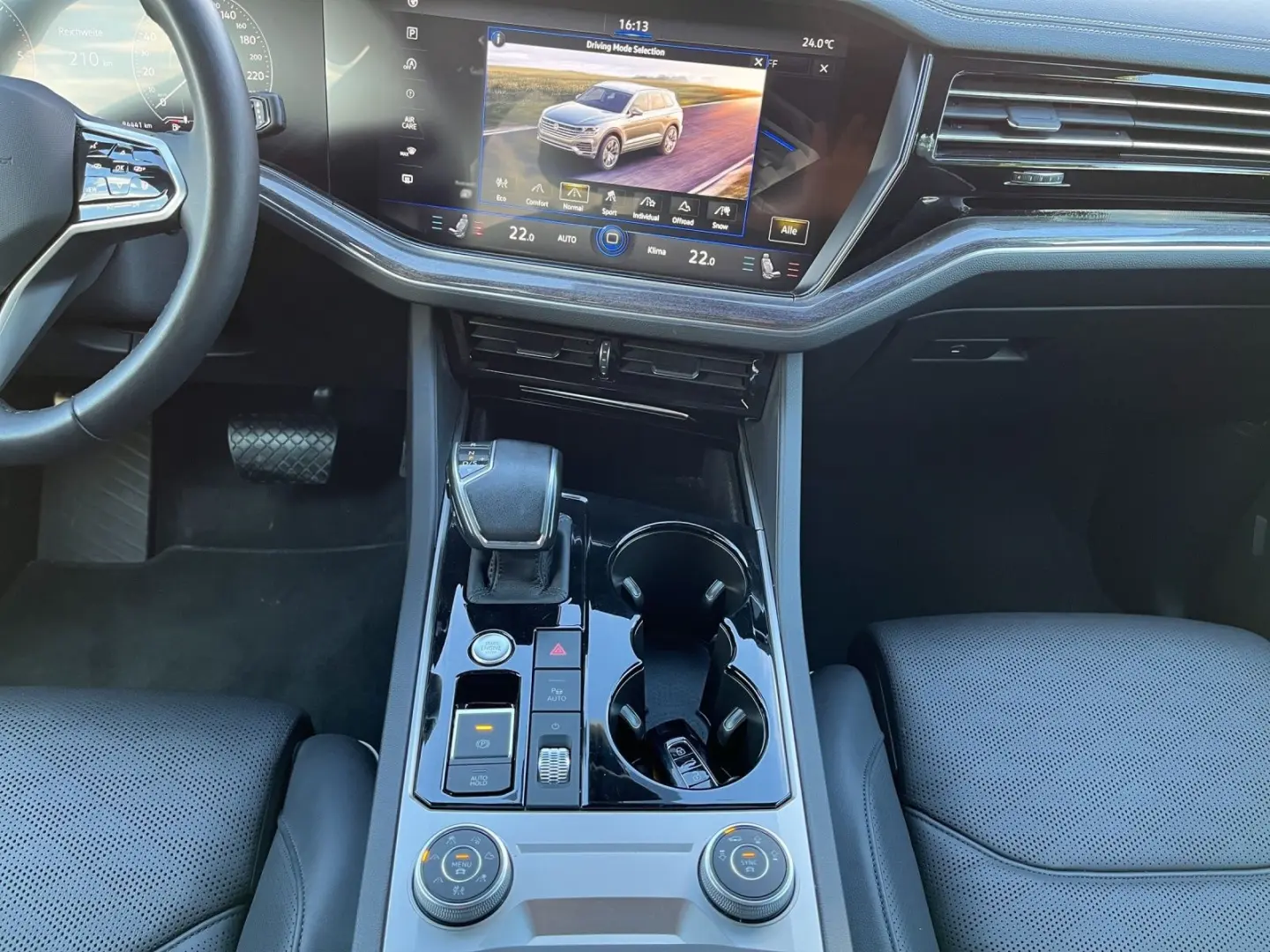 Touareg 3.0 TDI Elegance AHK Pano Luft HuD IQ St