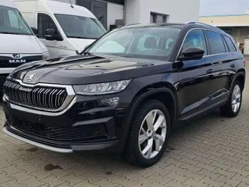 Skoda Kodiaq 1.5 TSI Panorama Navi Kamera Alcantara 7-Sitzer