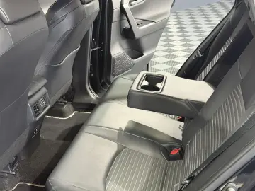 Toyota RAV4 2.5 Hybrid Lithium Black Edition CVT 5d