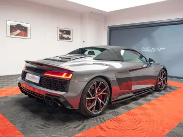 AUDI R8 SPYDER