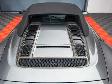 AUDI R8 SPYDER