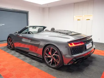 AUDI R8 SPYDER