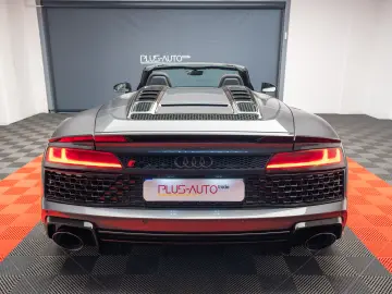 AUDI R8 SPYDER