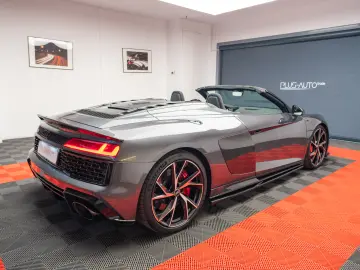 AUDI R8 SPYDER