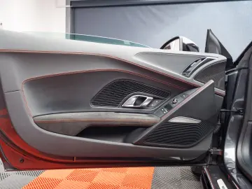 AUDI R8 SPYDER
