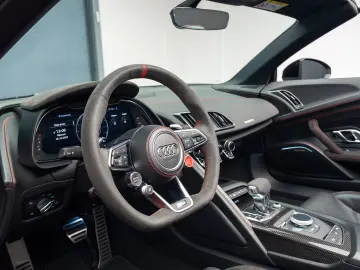 AUDI R8 SPYDER