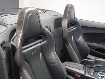 AUDI R8 SPYDER
