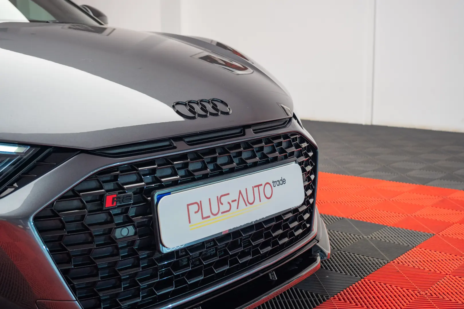 AUDI R8 SPYDER