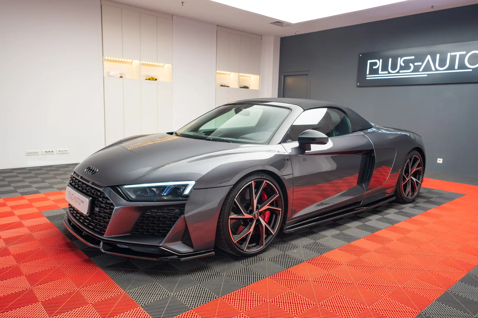 AUDI R8 SPYDER