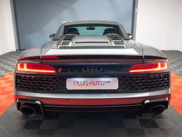 AUDI R8 SPYDER