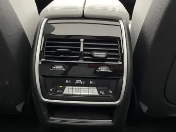 X5 xDrive50e M Sport Pro AHK Pano LC-Prof.