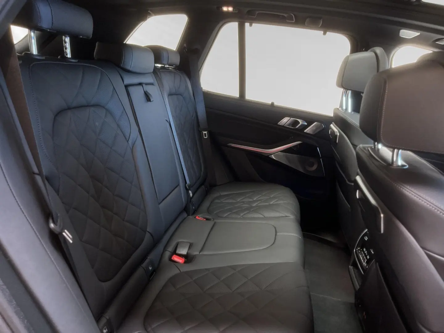 X5 xDrive50e M Sport B&W SkyLounge UPE 127.569 -