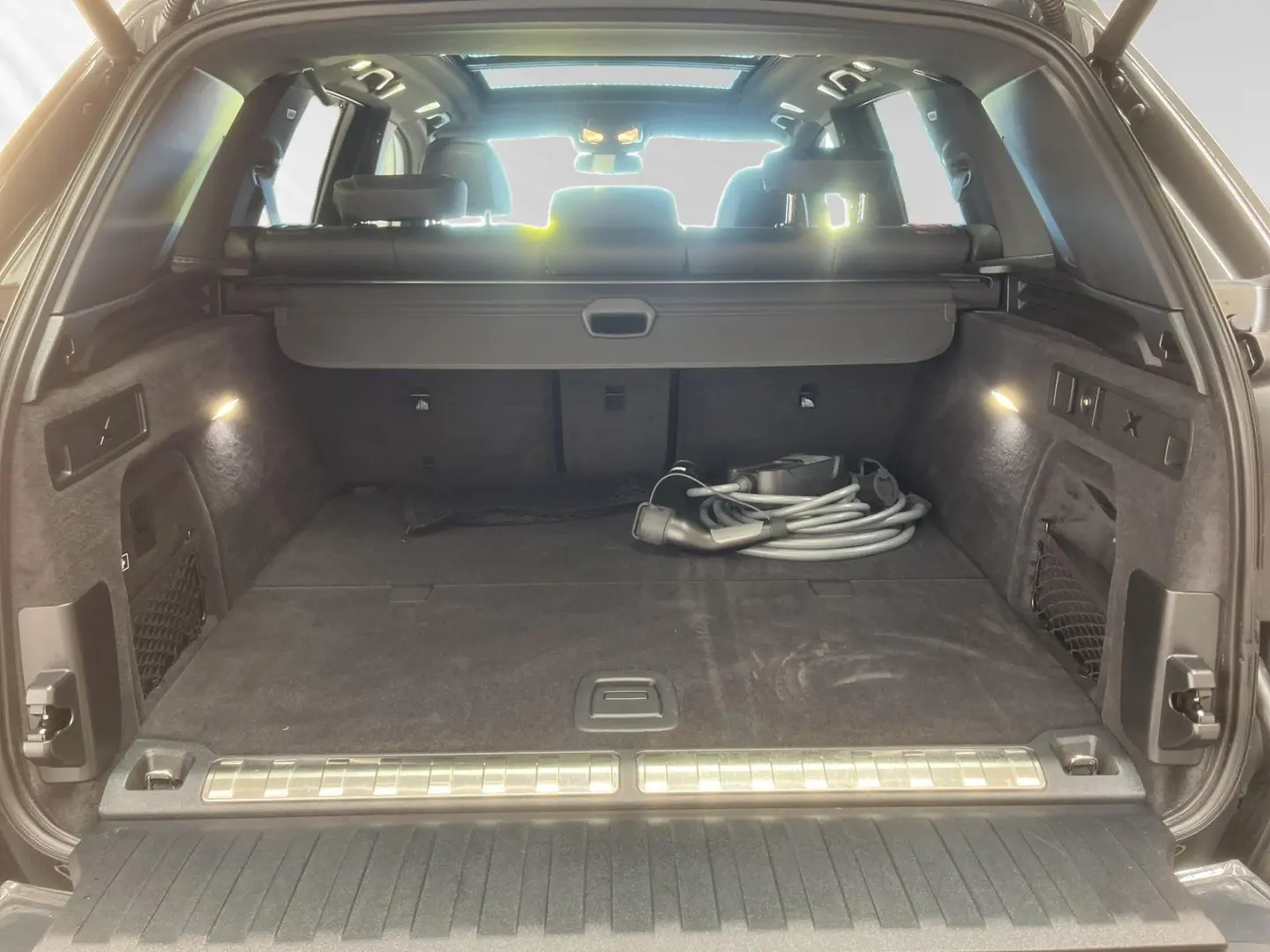 X5 xDrive50e M Sport B&W SkyLounge UPE 127.569 -