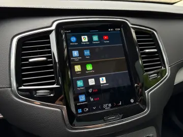 XC90 T8 Ultra Bright