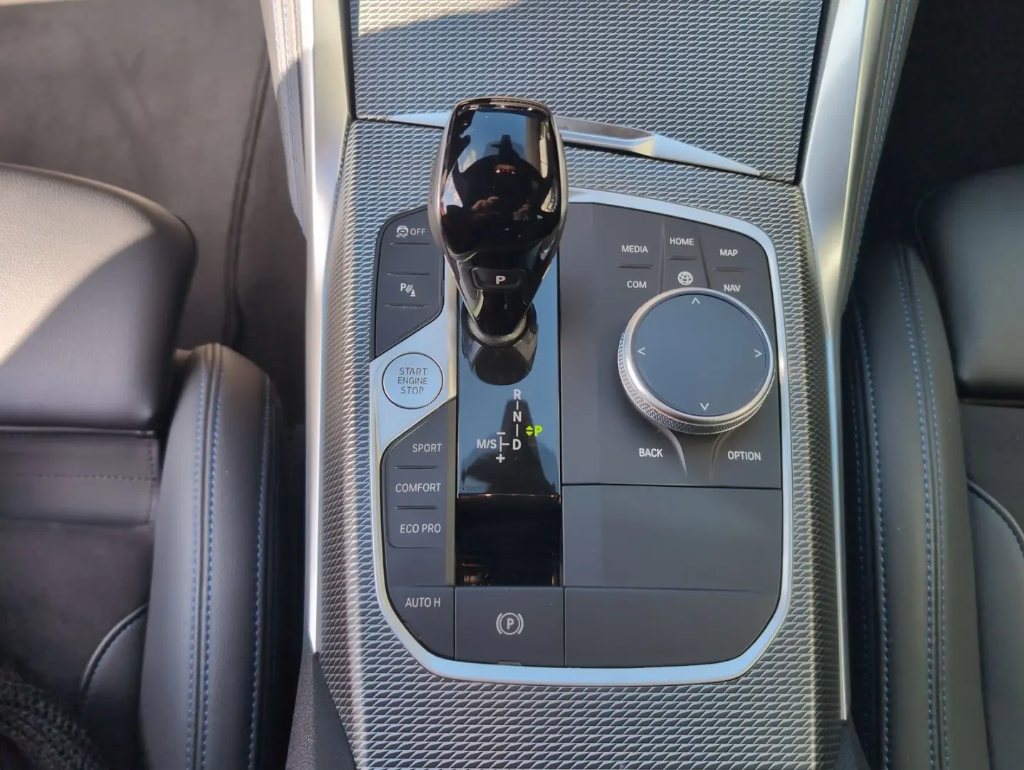 M440i xDrive HK HIFI PARKING ASSISTANT