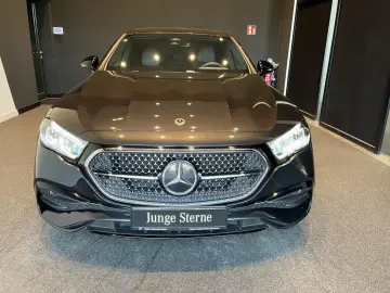 E 200 AMG  Night Navi Distronic Kamera MBUX Ambi