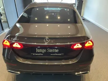 E 200 AMG  Night Navi Distronic Kamera MBUX Ambi