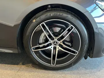 E 200 AMG  Night Navi Distronic Kamera MBUX Ambi