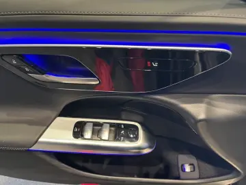 E 200 AMG  Night Navi Distronic Kamera MBUX Ambi