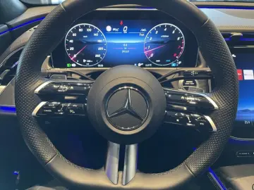 E 200 AMG  Night Navi Distronic Kamera MBUX Ambi