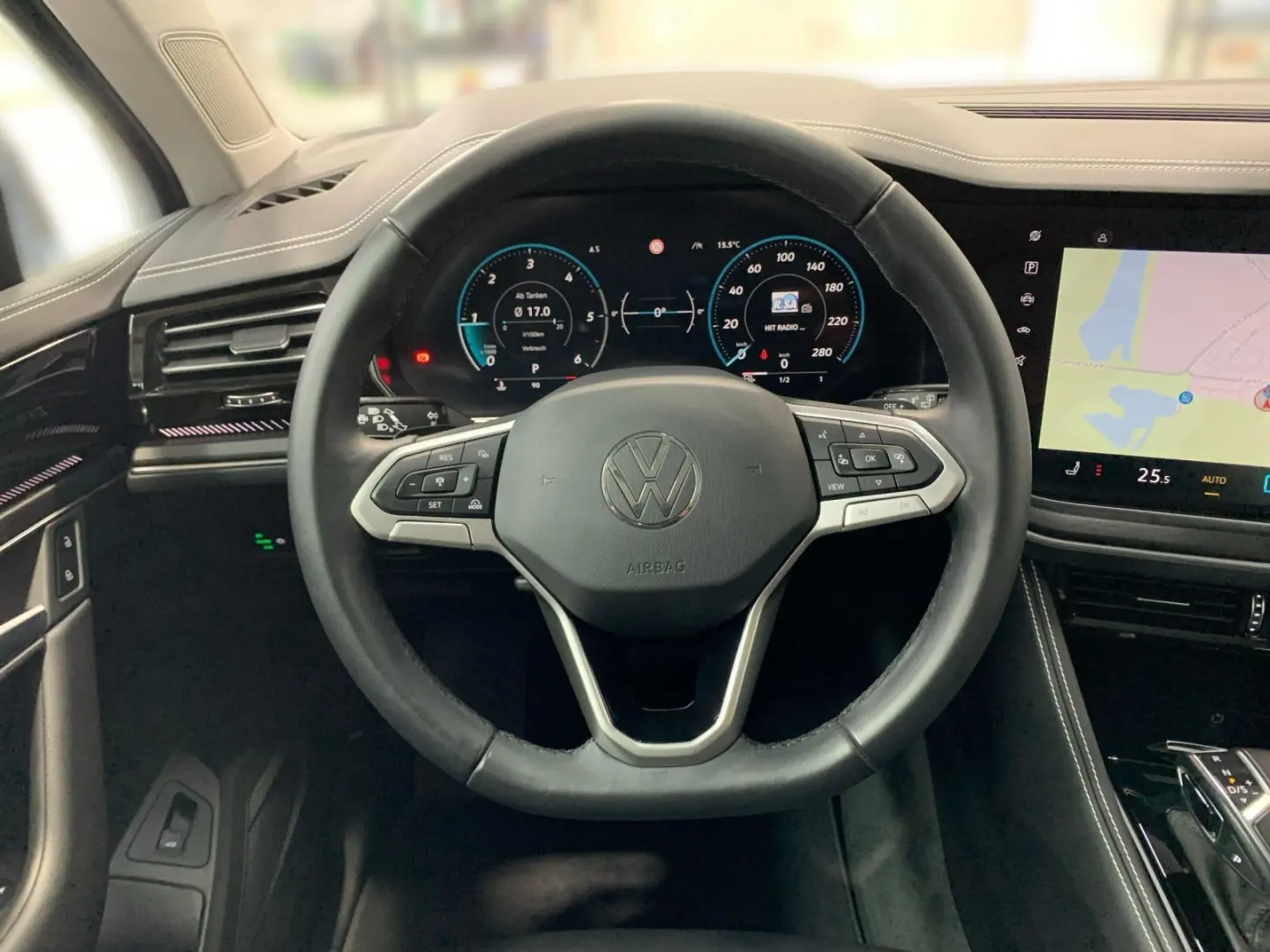 Touareg 3.0 TDI DSG 4M LED KAMERA AHK LUFT ACC