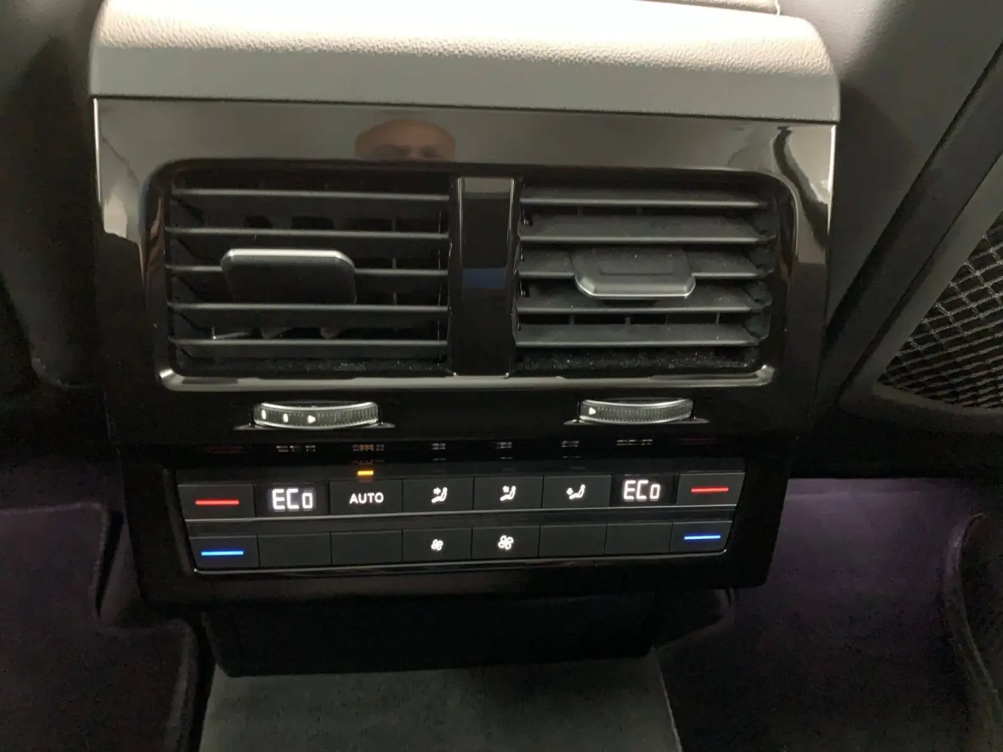 Touareg 3.0 TDI DSG 4M LED KAMERA AHK LUFT ACC